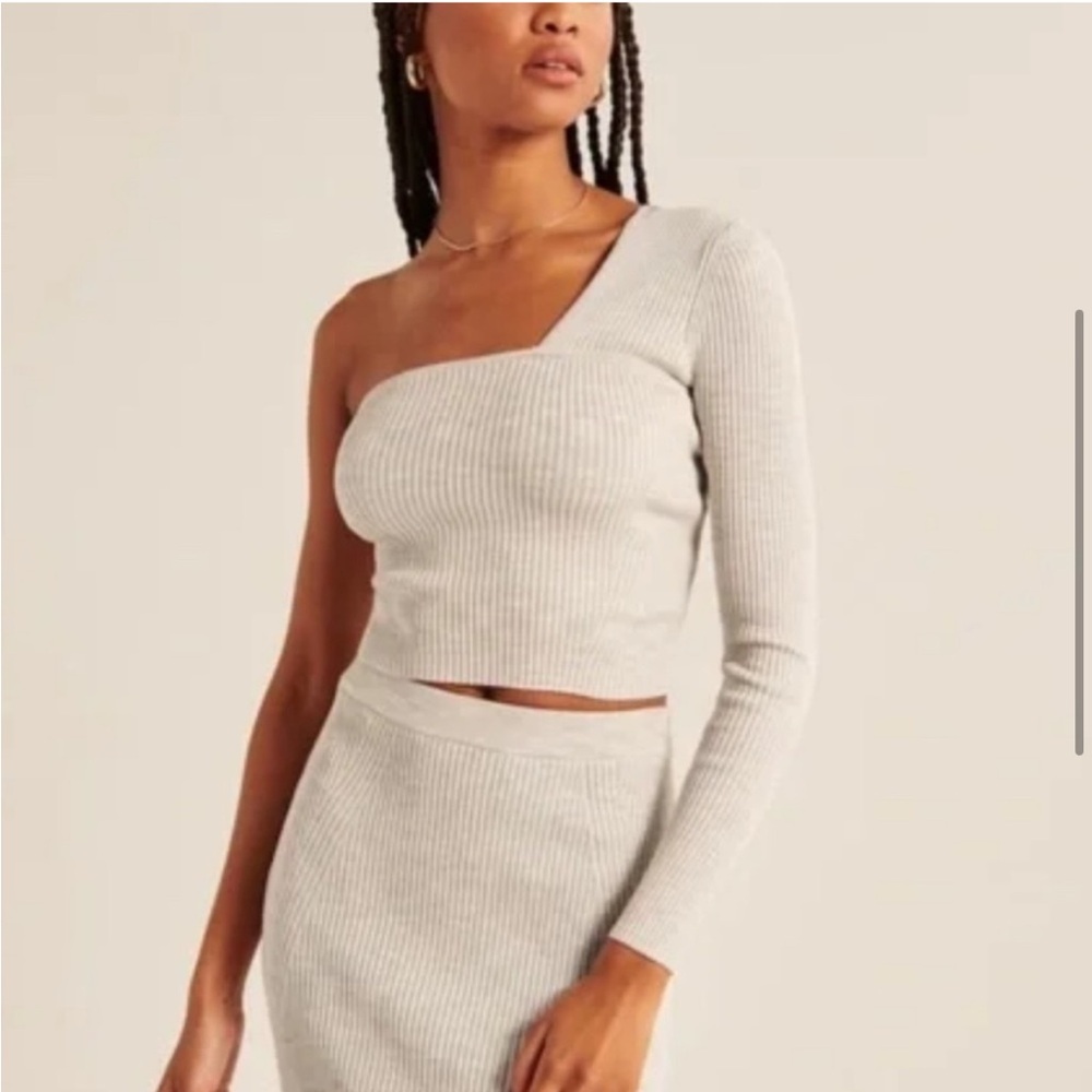 One shoulder Abercrombie sweater